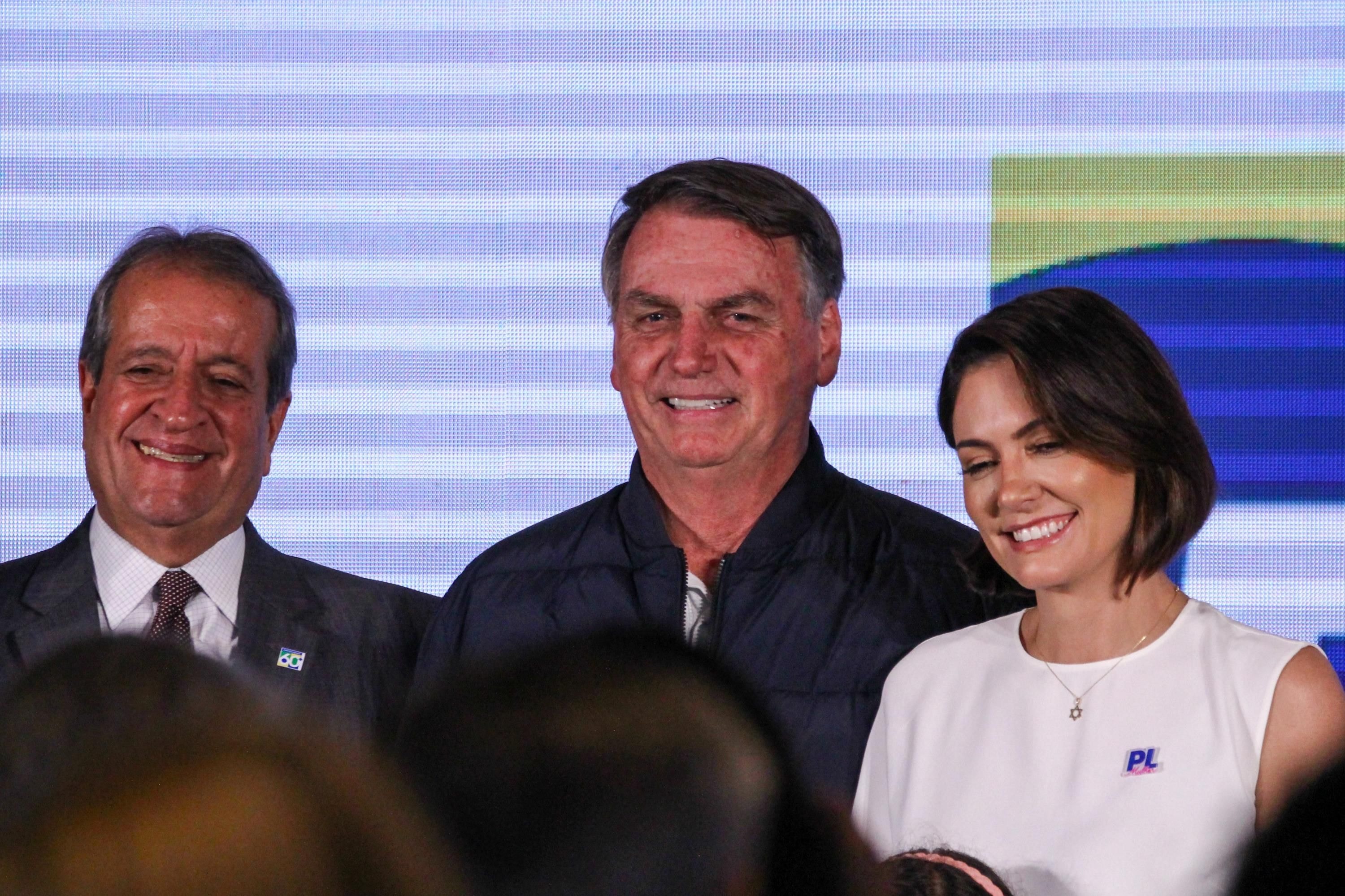 PL lança Carlos Bolsonaro e Carol de Toni ao Senado por Santa Catarina