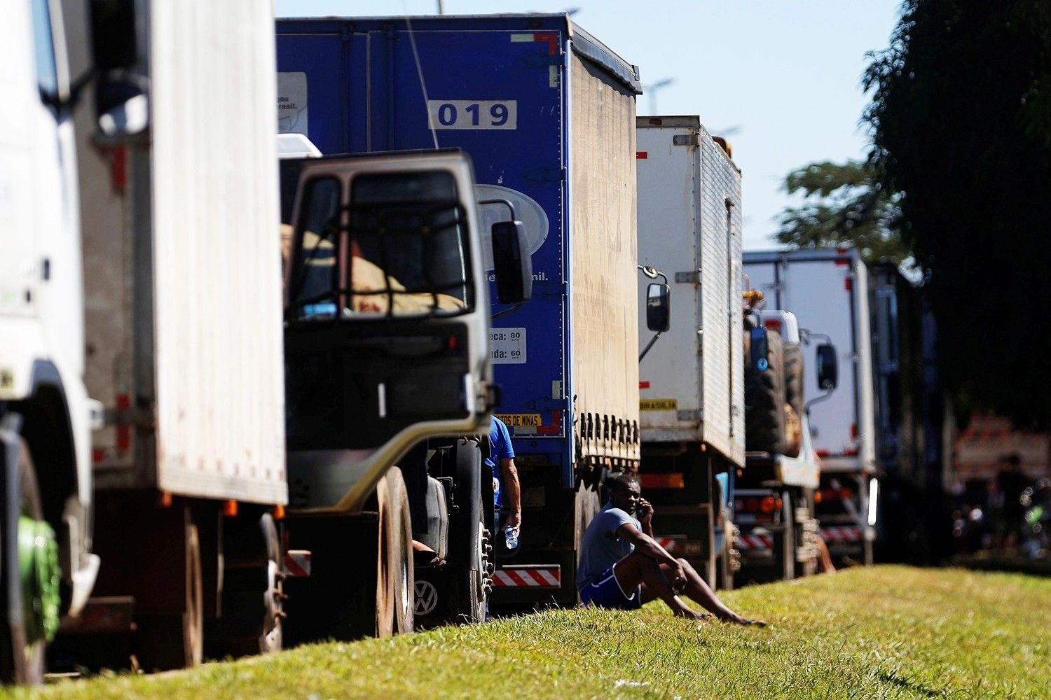 Caminhoneiros anunciam greve em SP; polícia diz que não há impactos
