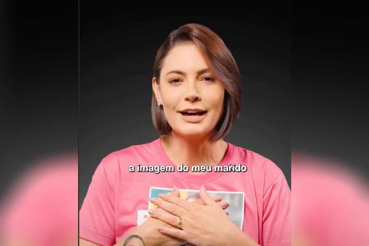 Michelle esconde rosto de Bolsonaro após ser proibida de usar imagem dele
