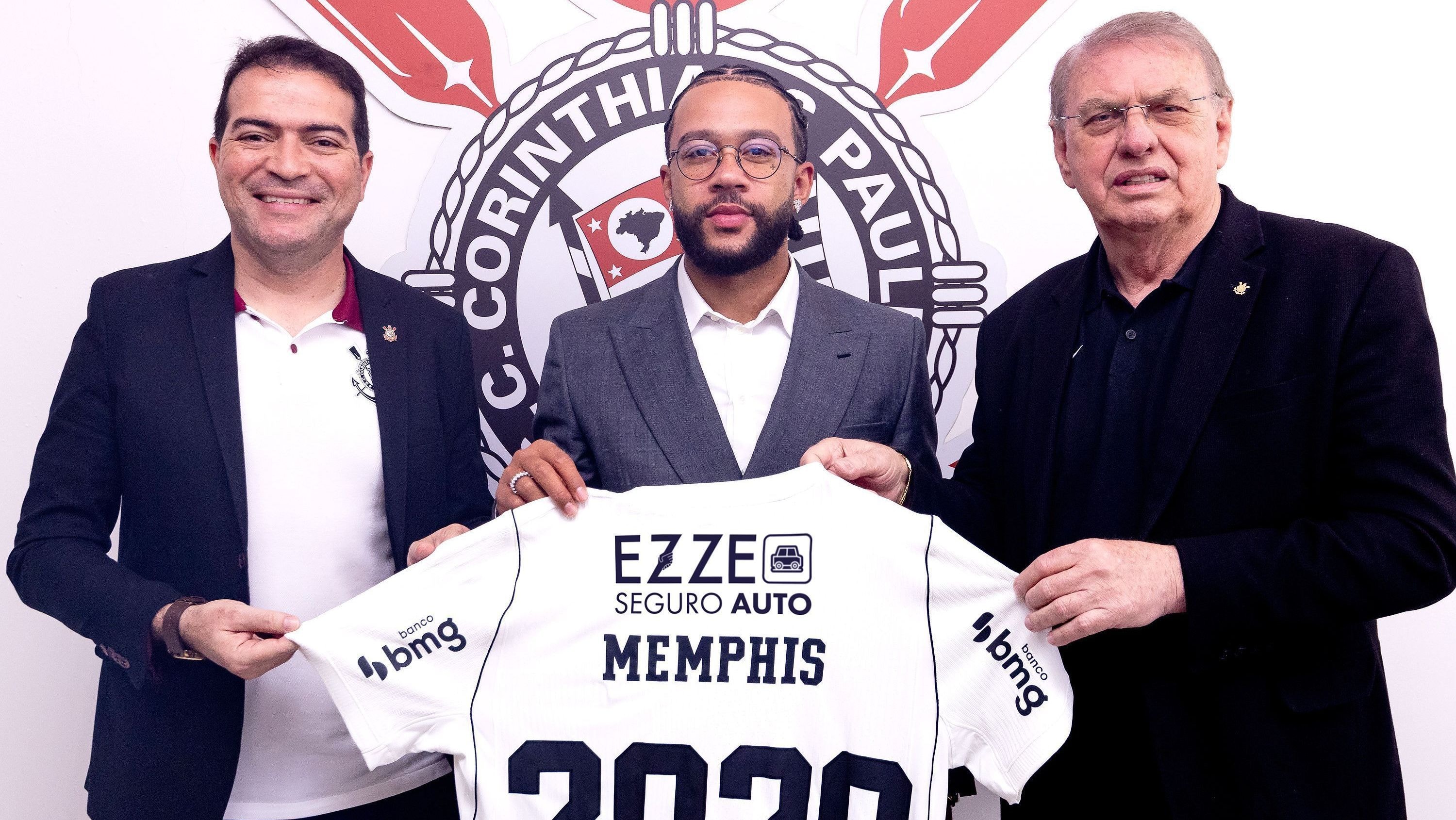 Memphis Depay celebra a renovação de contrato: “O Corinthians é gigante”