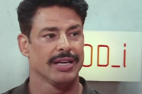 Cauã Reymond revela que precisou de terapia após Avenida Brasil