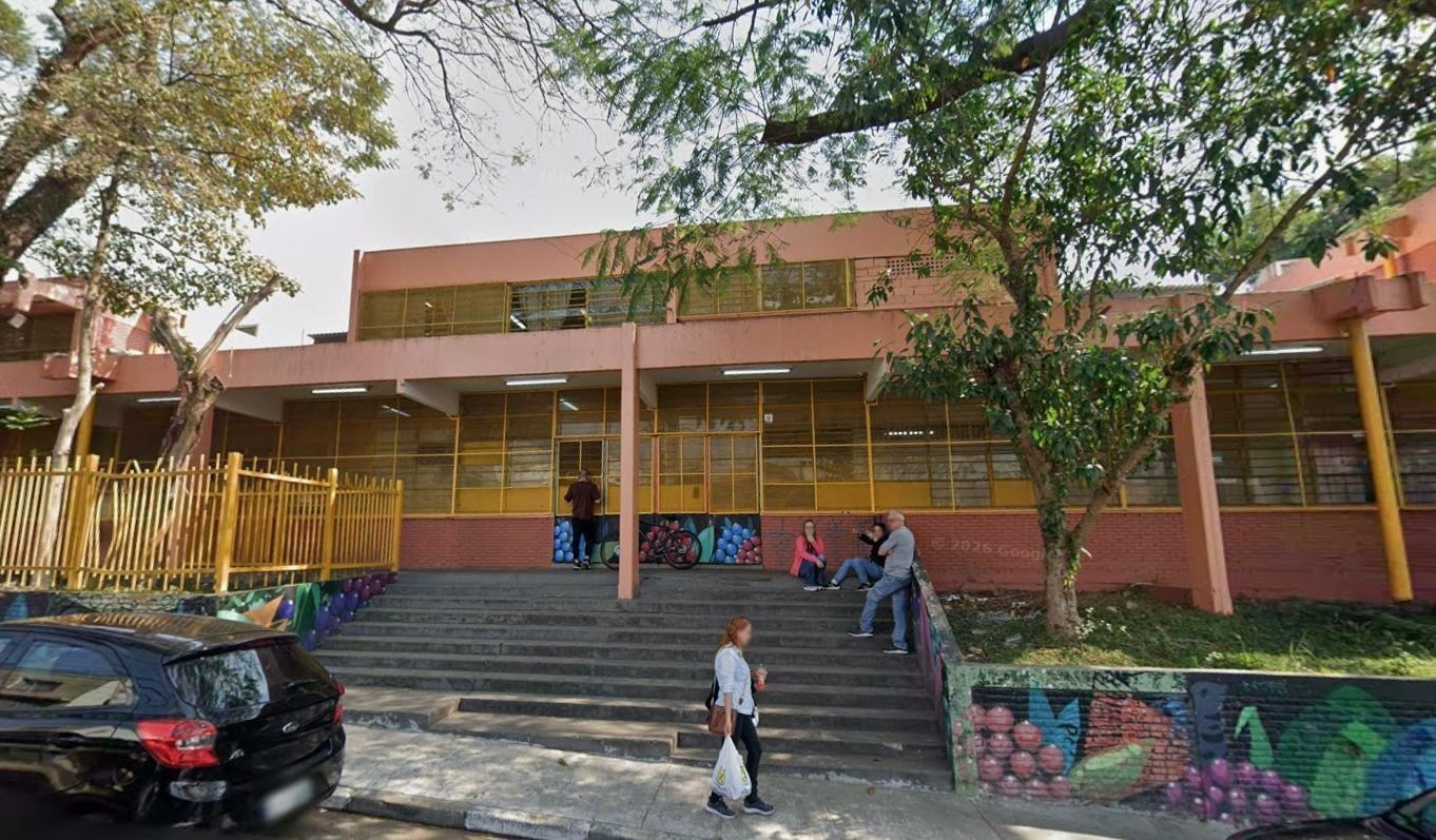 Ucraniano é preso após bater nas nádegas de mulher no litoral de SP