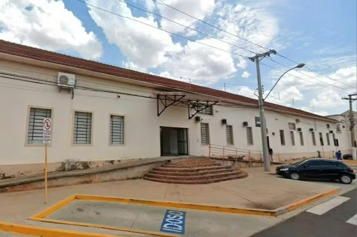 Justiça bloqueia bens de prefeito por atraso de repasses no interior de SP