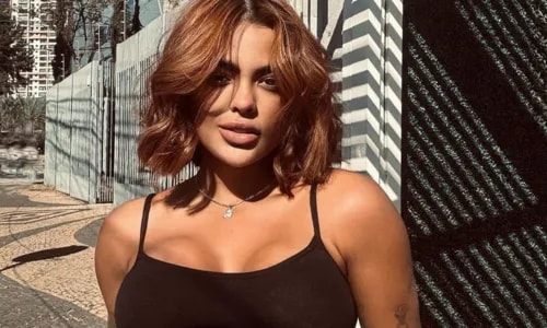 Ex-BBB Paula Freitas descobre complicação em lipo: 'Saúde em jogo'