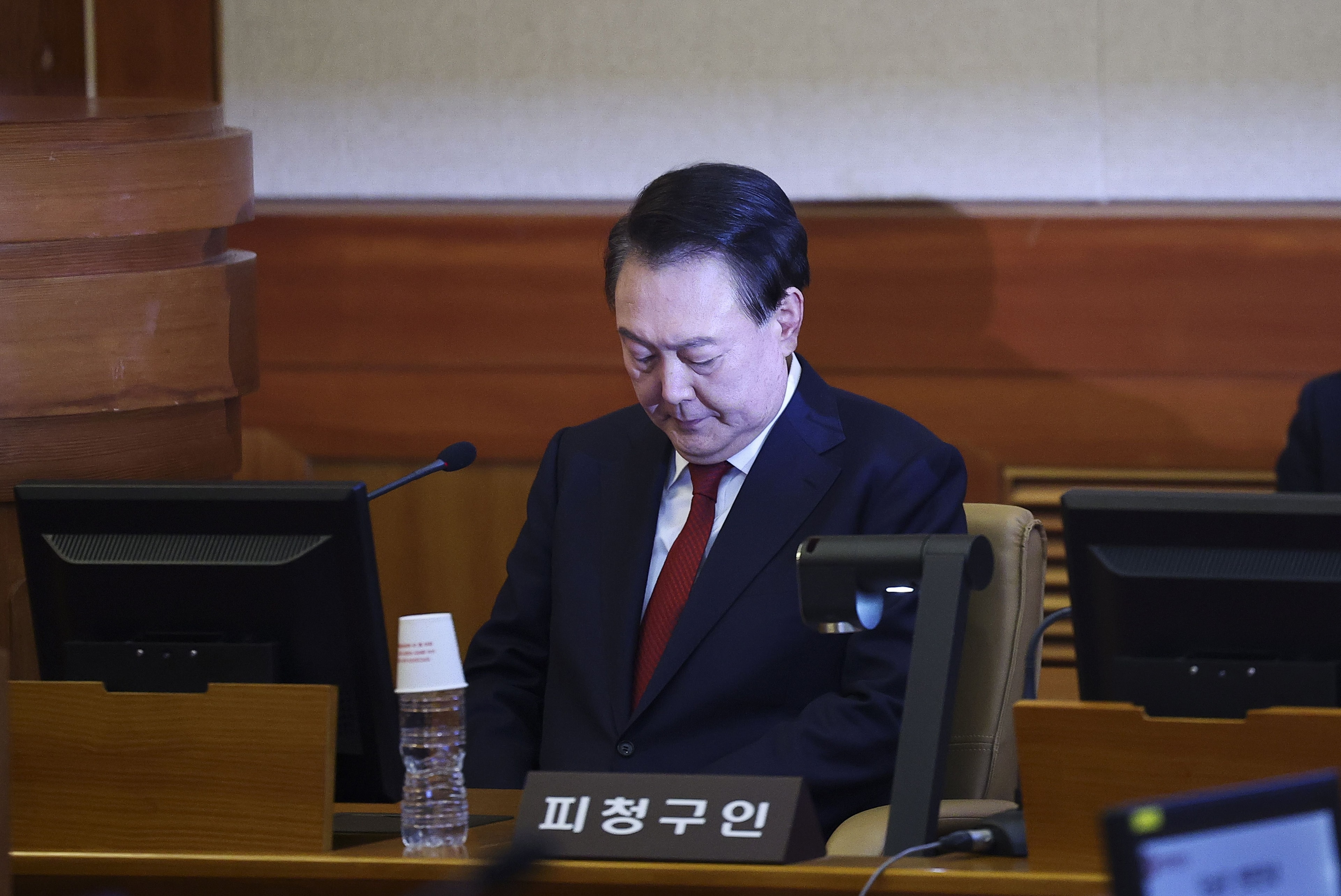 Ex-presidente sul-coreano é condenado a 30 anos de prisão por trama militar