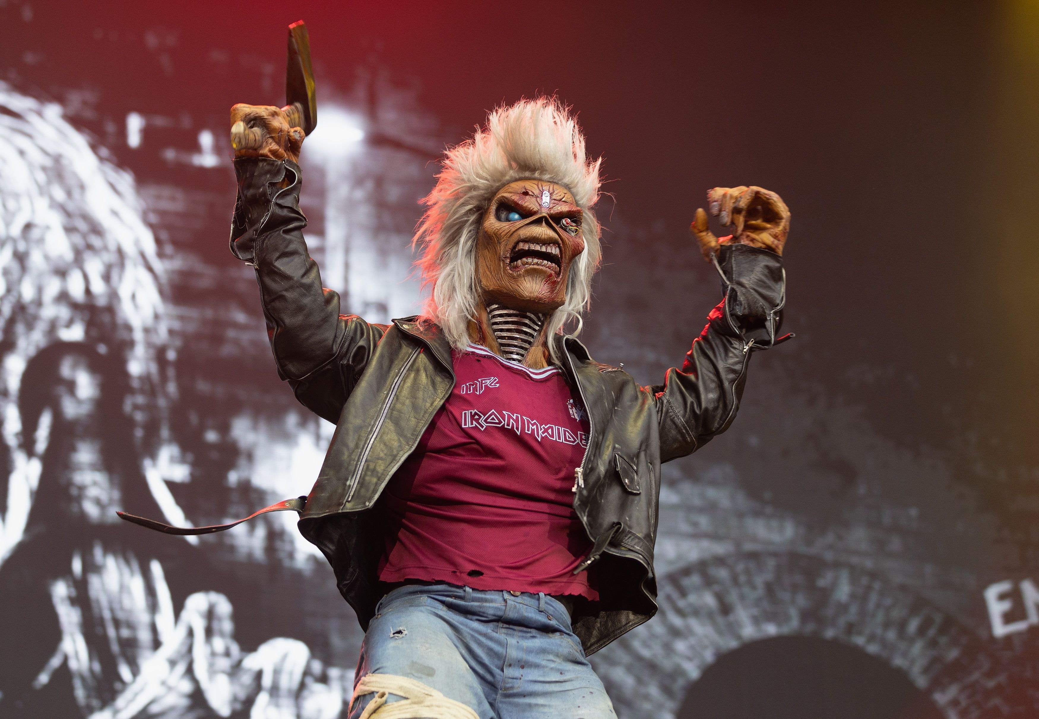 Iron Maiden inaugura loja oficial da banda no Brasil; saiba mais