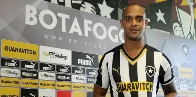 Fluminense pressiona, mas empata sem gols com o Bahia no Brasileirão
