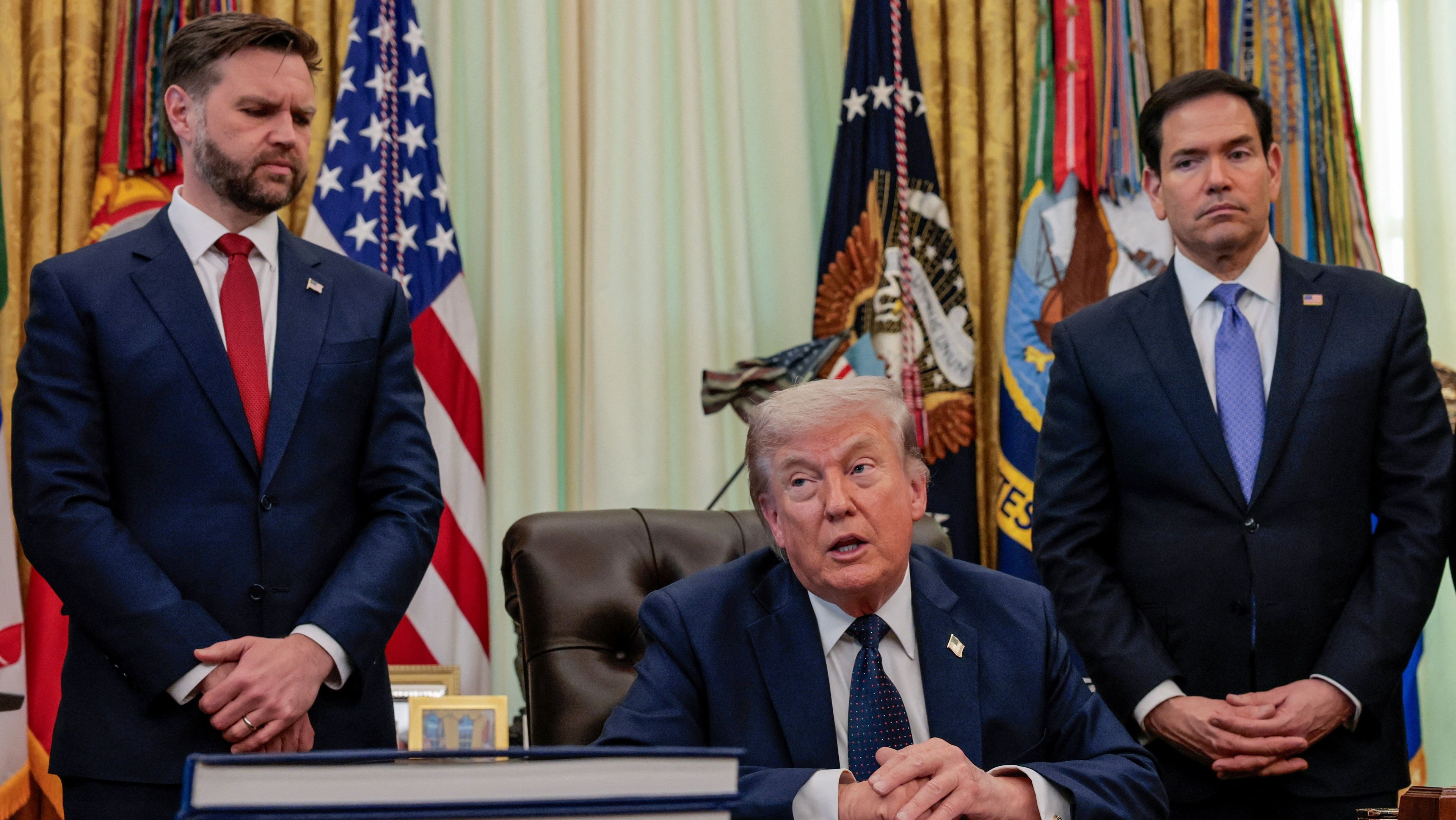 Trump promete criar Força de IA e nomear czar em meio a apelo por regulação