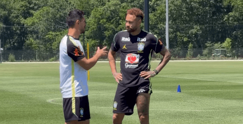 Danilo sobre titulares de Ancelotti: “Alguns precisam saber antes”