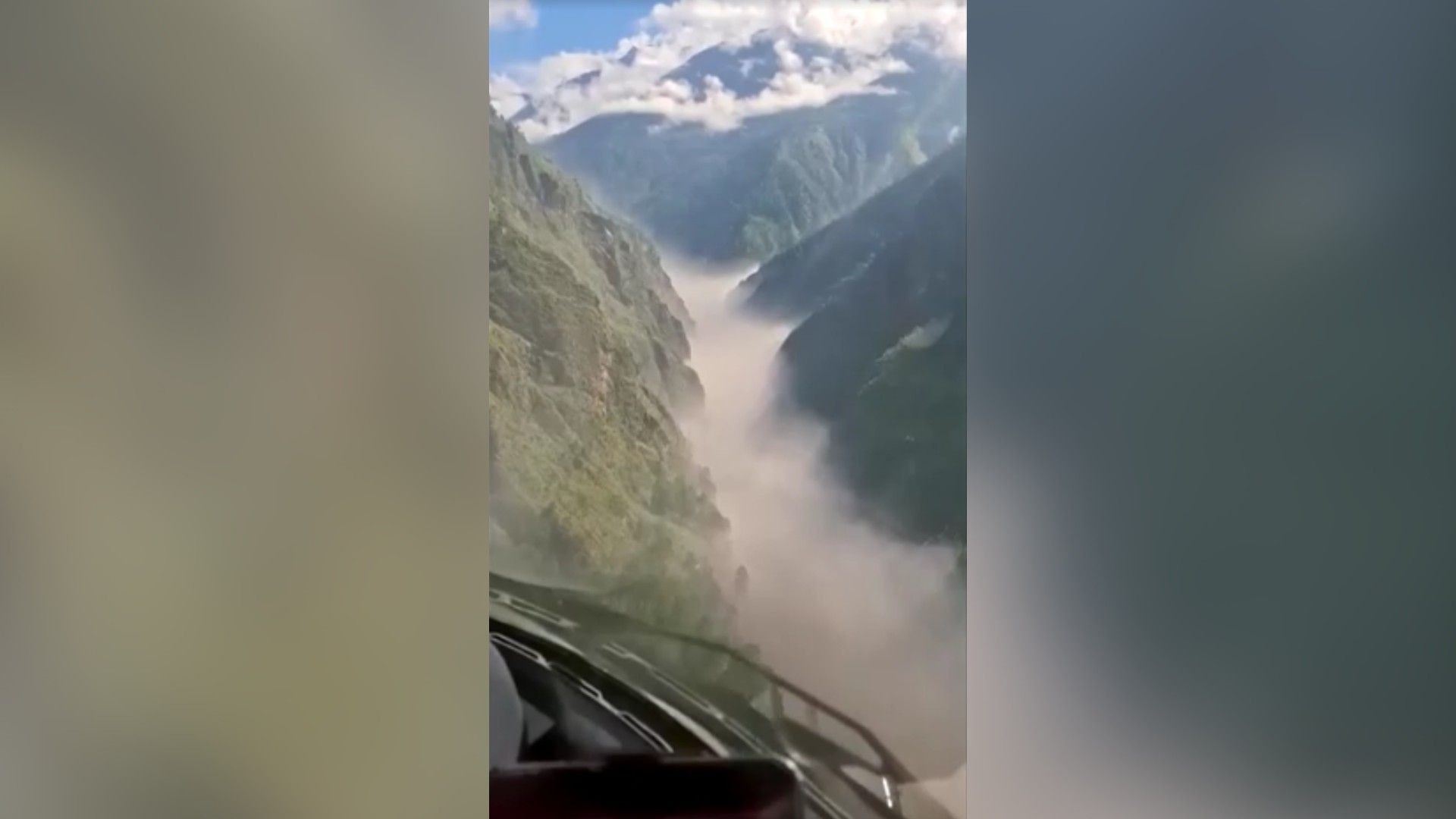 Veja o momento em que inundação repentina atinge o Nepal