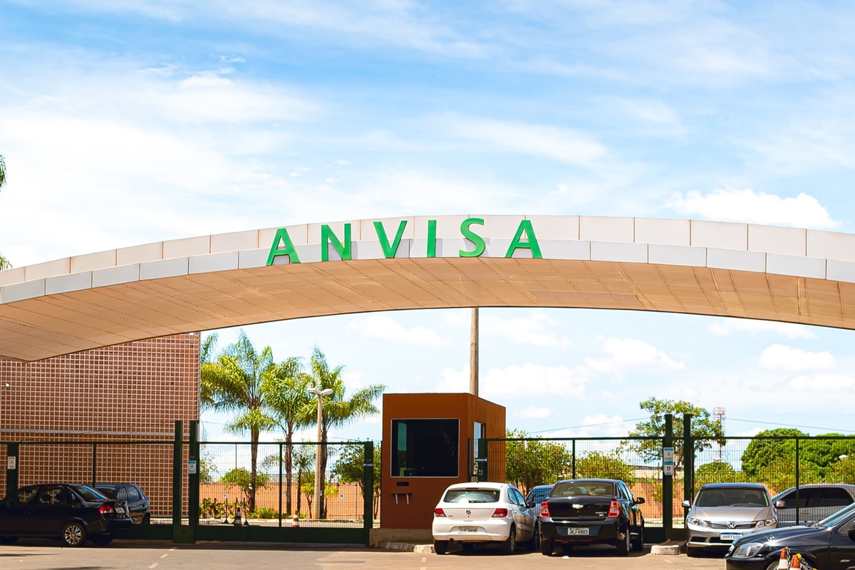 Anvisa suspende produtos de farmácias de manipulação irregulares