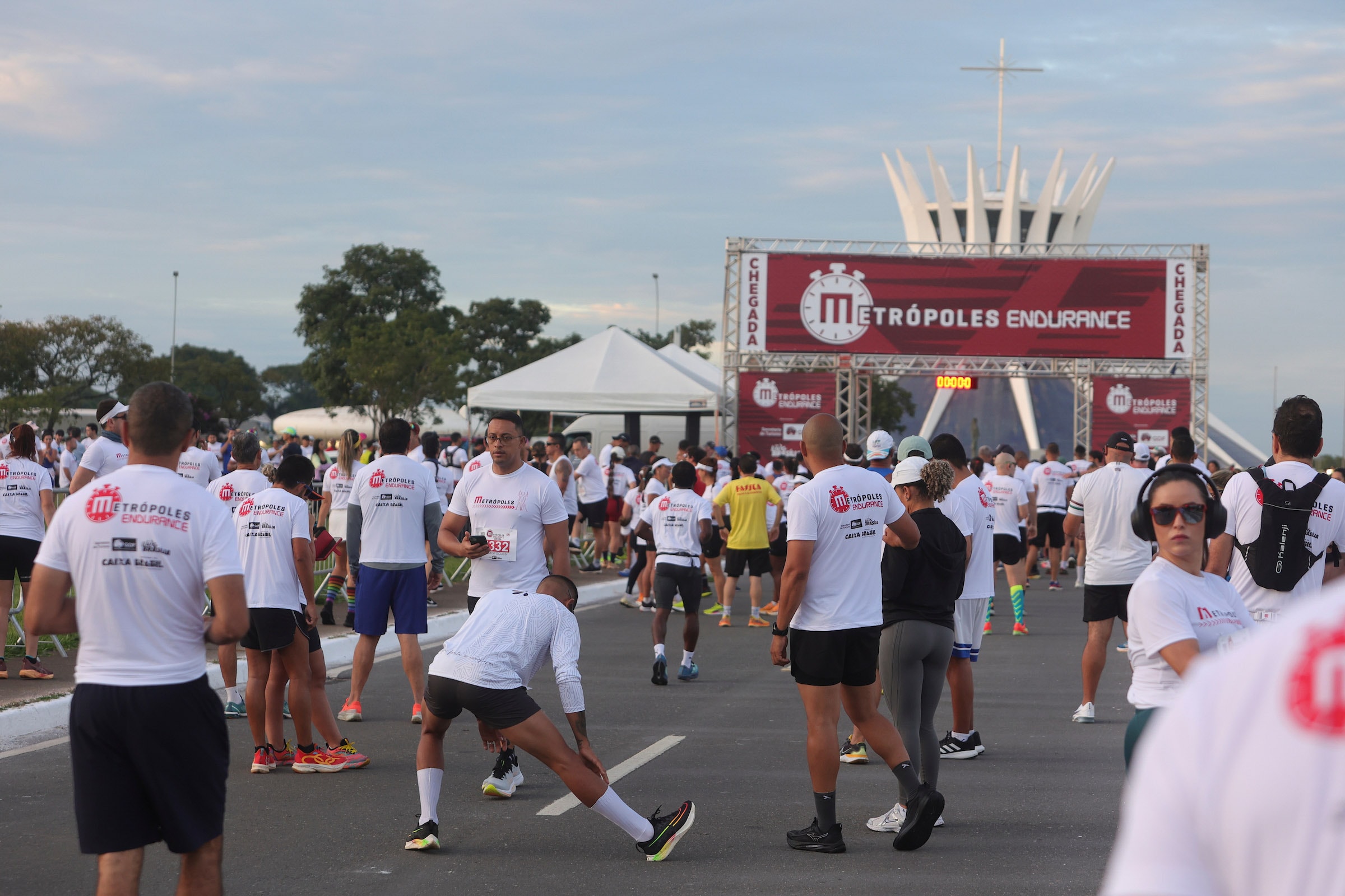 É hoje! Metrópoles Endurance Corrida agita a Esplanada dos Ministérios