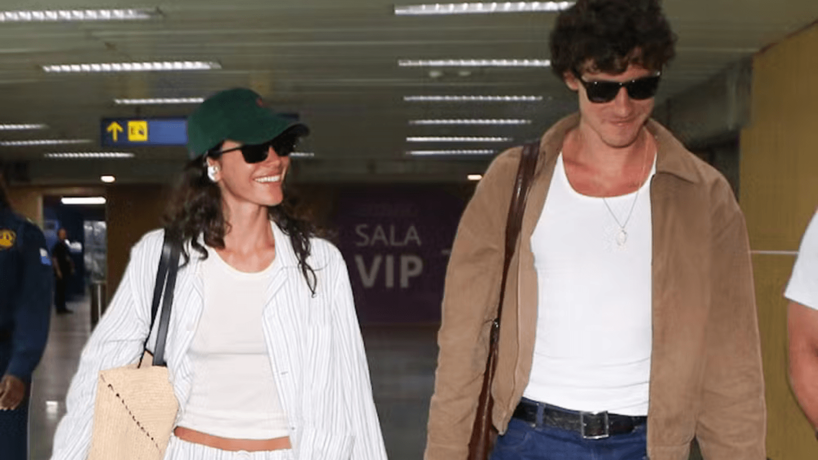 Shawn Mendes diz que está “construindo uma vida” com Bruna Marquezine