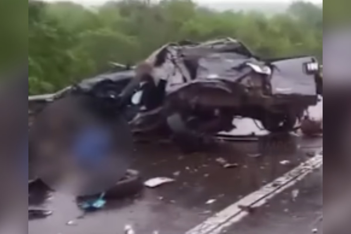 Militares do Exército morrem após acidente entre caminhonete e carreta