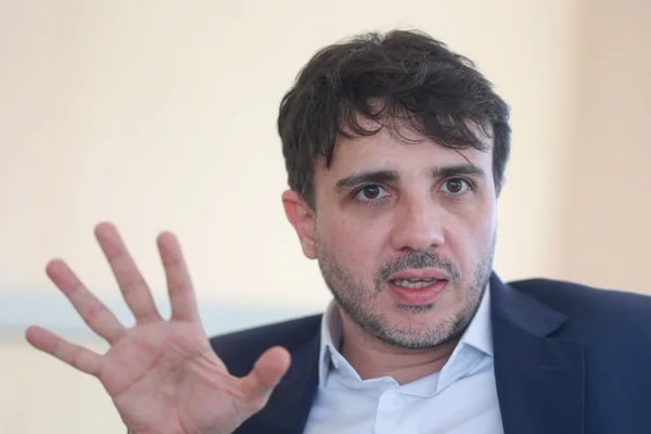 Decisão de Toffoli sobre Renan só vai a plenário com condição específica
