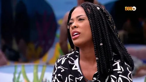 Marvvila emociona com relato de relação abusiva e violência doméstica