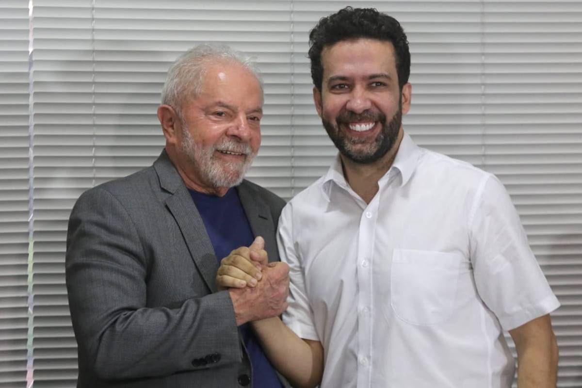 Janones se junta a Ana Elisa e Pedro Rousseff em missão por vitória de Lula