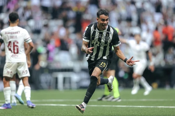 Atlético-MG bate Fluminense por 3 x 1 pelo Brasileirão em Belo Horizonte