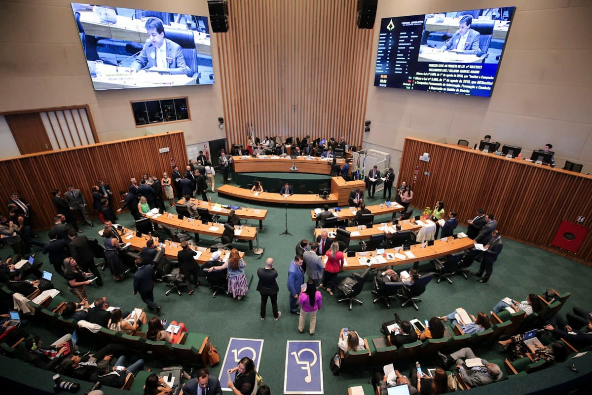 CLDF avalia se ideia do GDF para captar dinheiro precisa de deputados