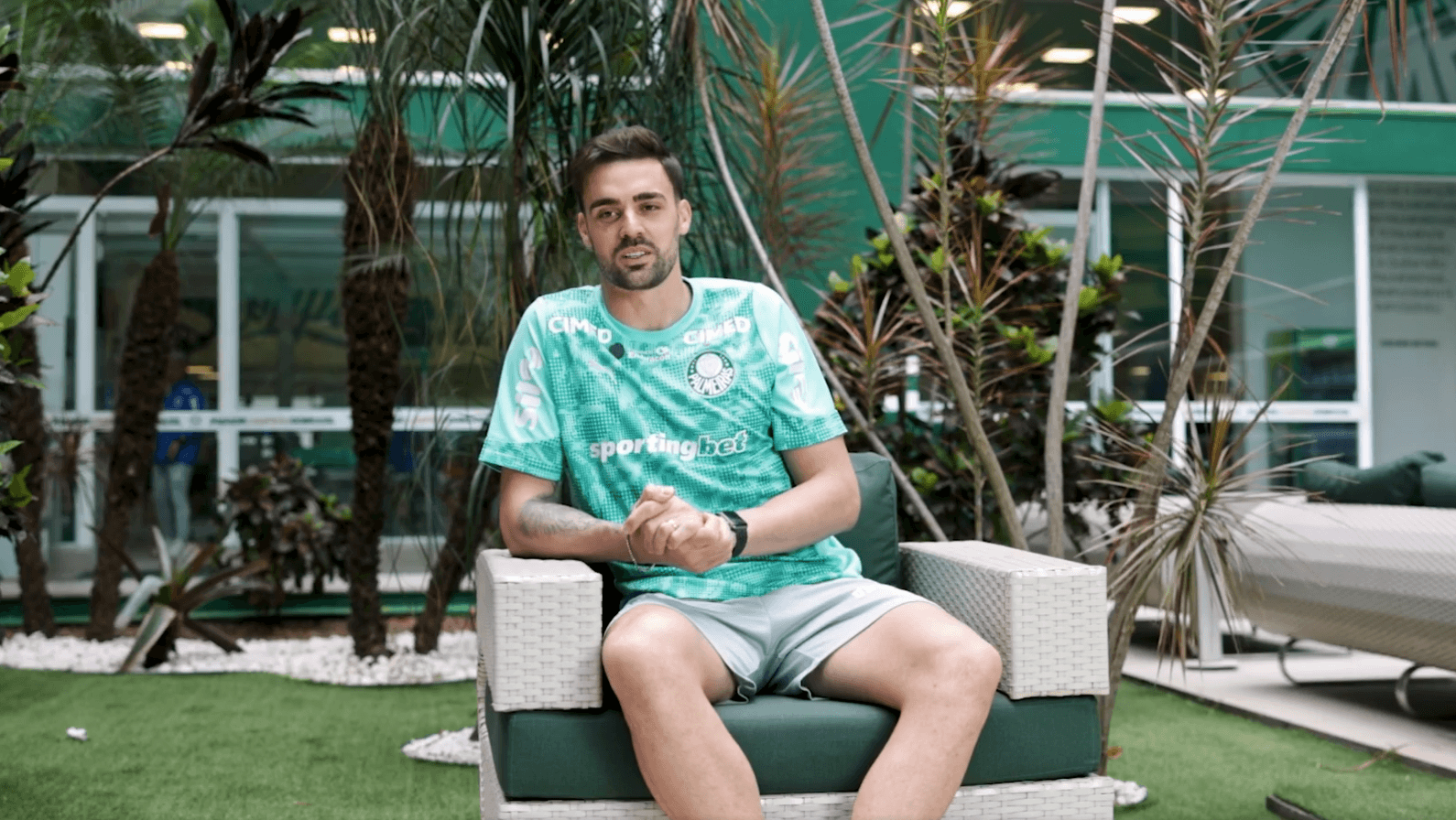 Andreas recebe mais um jogo de suspensão e desfalca o Palmeiras contra LDU