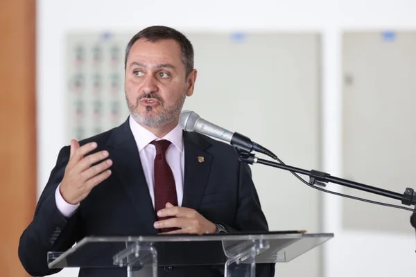 STF: Mendonça manda intimar Andrei Rodrigues sobre afastamento da PF