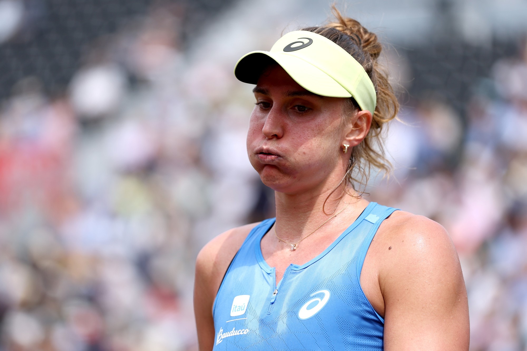 Tênis: Bia Haddad perde de virada e cai na estreia em Roland Garros