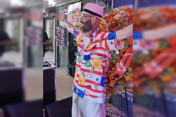 Veja vídeo de adeus de homem que organizou o próprio velório