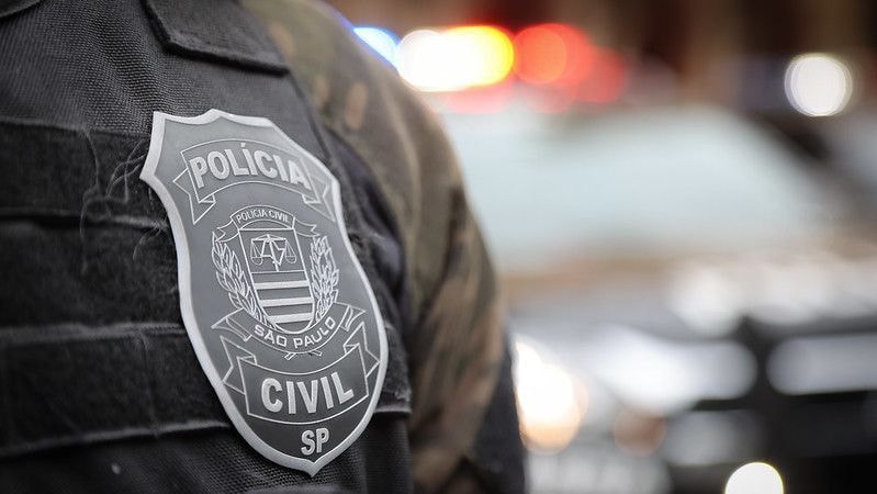Operação prende 10 por esquema que mandava armas e drogas para o RJ