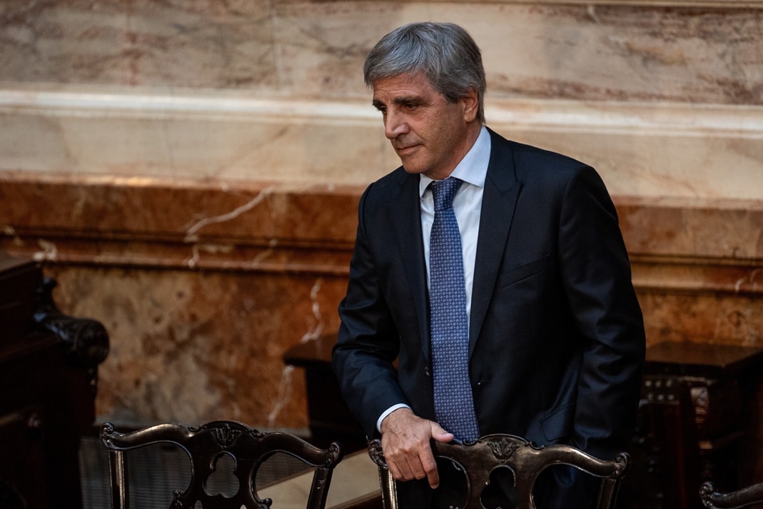 Argentina pagará US$ 4 bilhões e contraria críticos que duvidavam do plano