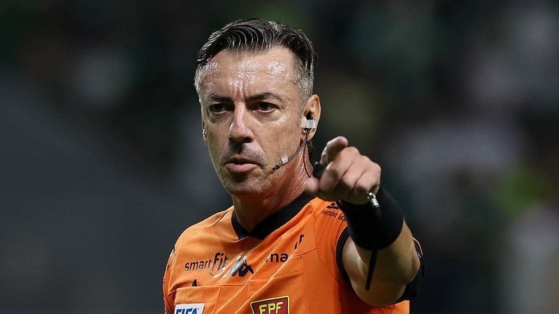 Atlético-MG encara Santos de Neymar na Vila de olho no G4 do Brasileiro