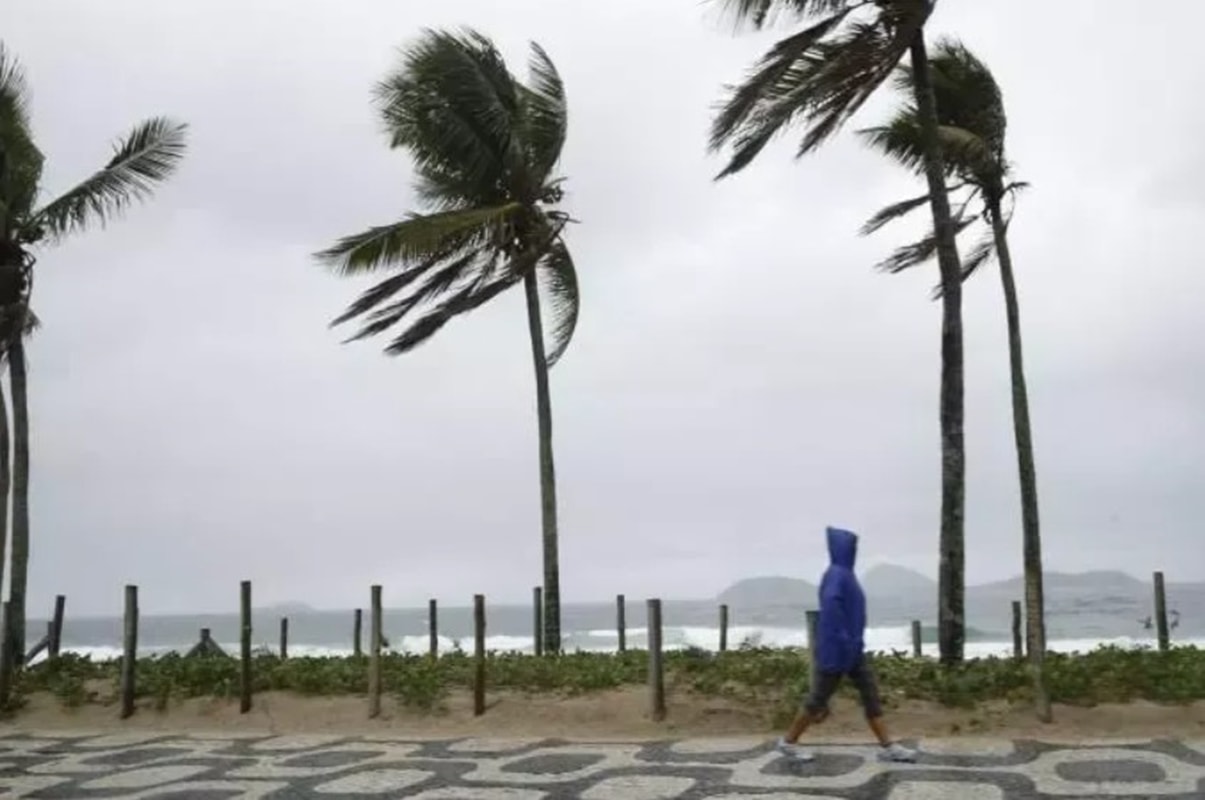 Clima: ciclone extratropical afasta chuvas, mas traz ventanias e frio