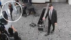 Novas imagens mostram como atirador de jantar de Trump passou pela segurança em 4 segundos