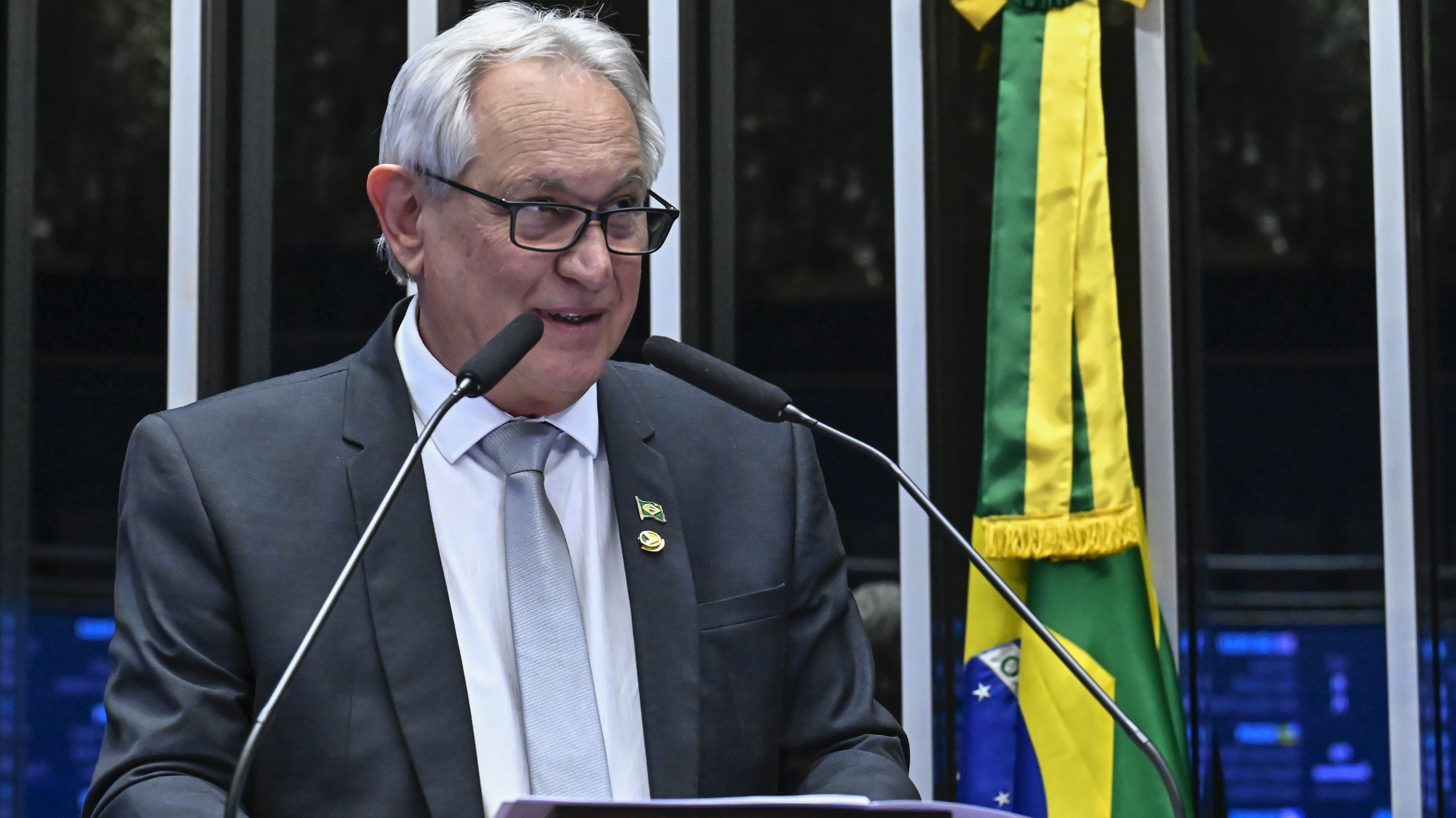 Redução da escala de trabalho vai gerar custo para todos, diz Abimaq