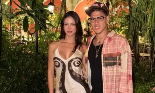 Carrascal assume 'namoro' com Evellin Nicomedes; conheça a modelo brasileira que encantou jogador do Flamengo