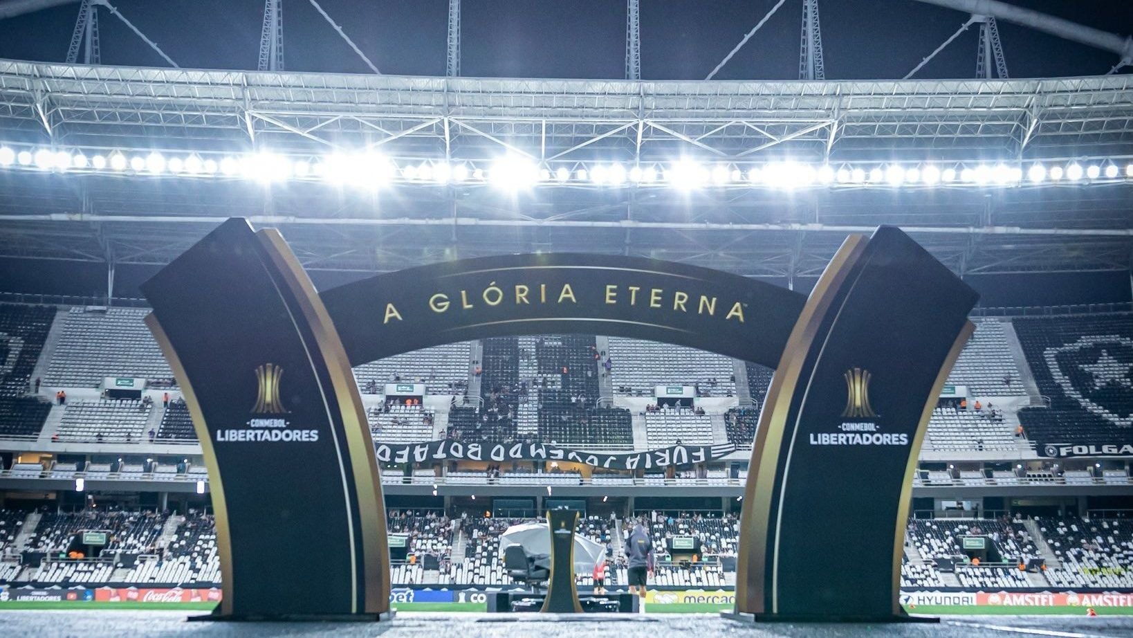 Escalação do Cruzeiro: Artur Jorge prepara troca contra Boca Juniors