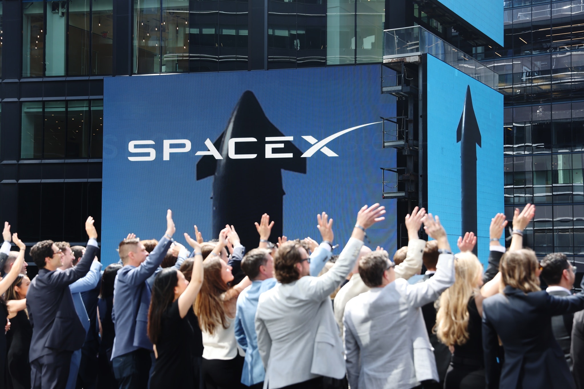 Bancos da SpaceX iniciam roadshow para primeira emissão de bônus grau de investimento