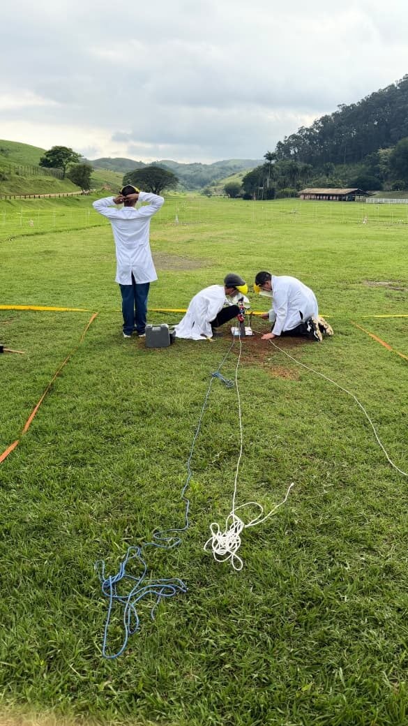 Trio de estudantes amazonenses conquista primeiro lugar em competição nacional de foguetes no Rio de Janeiro