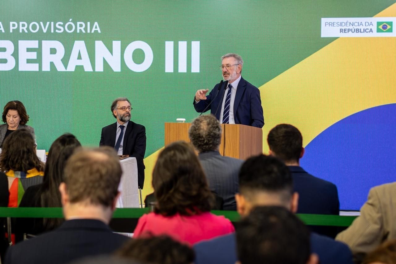 Brasil Soberano III: entenda plano para afetados por tarifaço e guerra