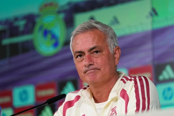 Real Madrid abriu procedimento disciplinar contra Asencio, afirma Mourinho