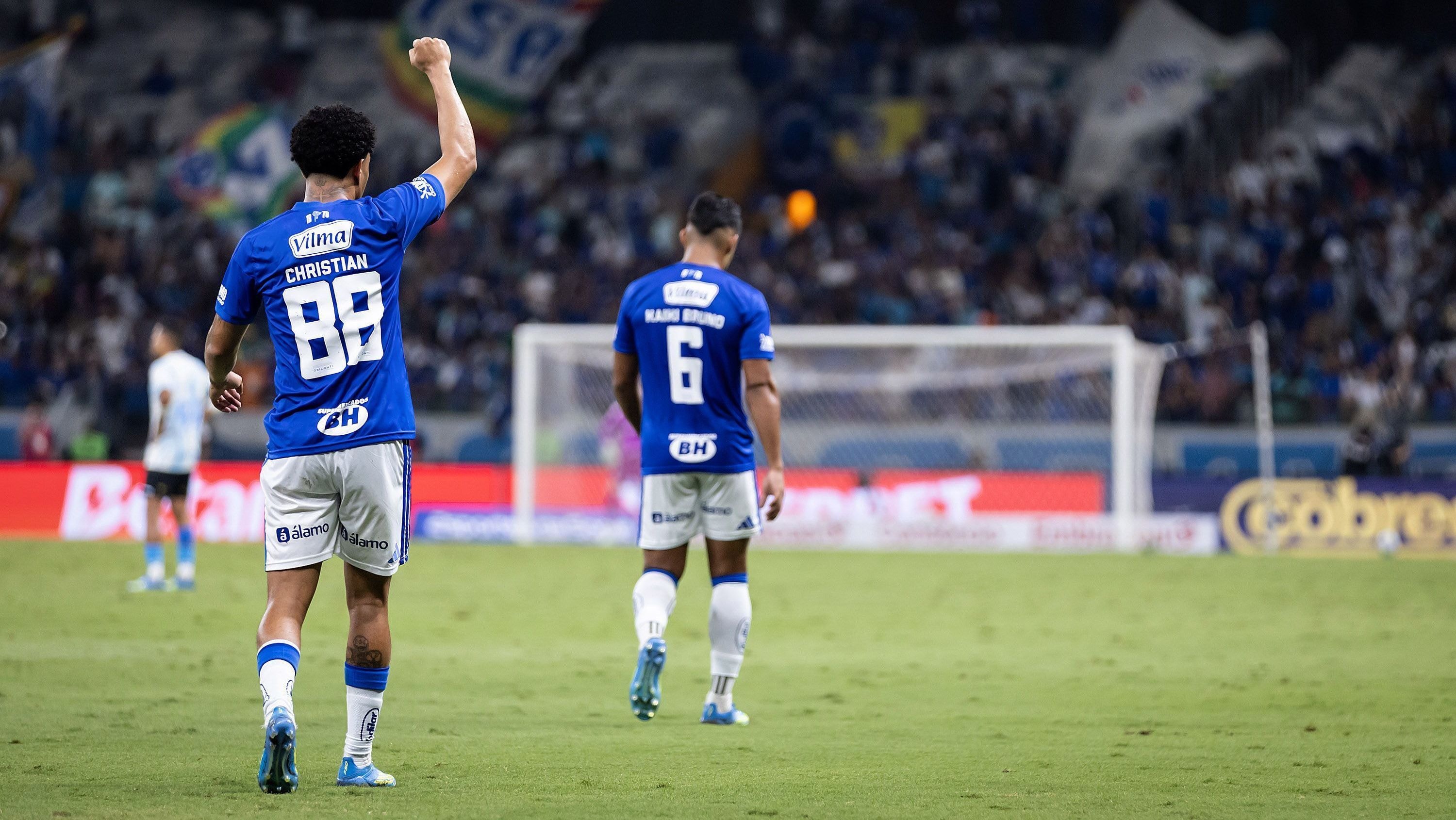 Santos cede empate ao Bahia e pode entrar no Z4 do Brasileirão