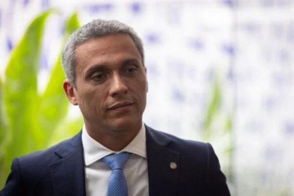 Gustavo Gayer é condenado por associar o PT à facada em Bolsonaro