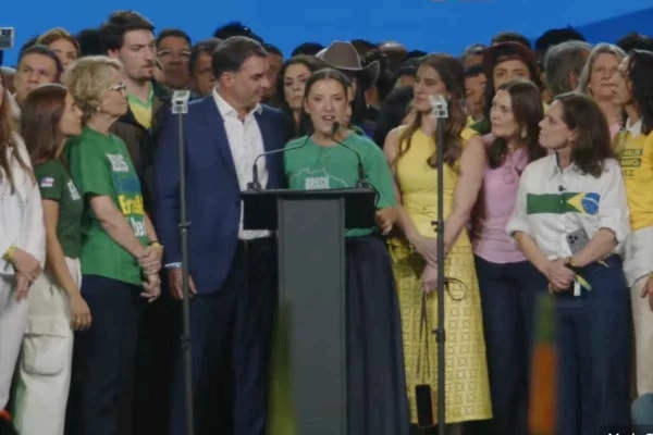 Entorno de Tarcísio vê falta de peso em agenda econômica de Flávio