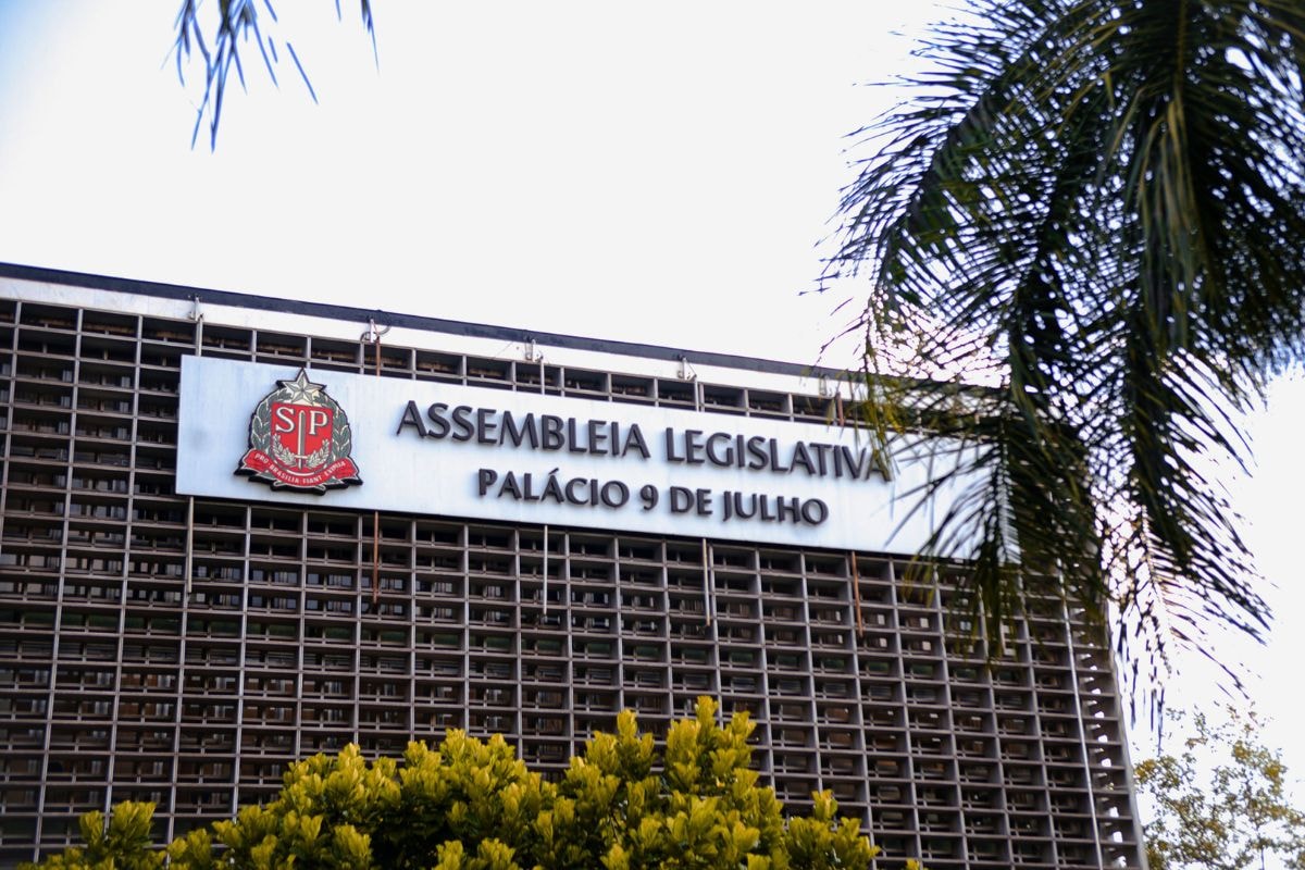 Alesp aprova projeto que eleva salário mínimo em SP para R$ 1.874