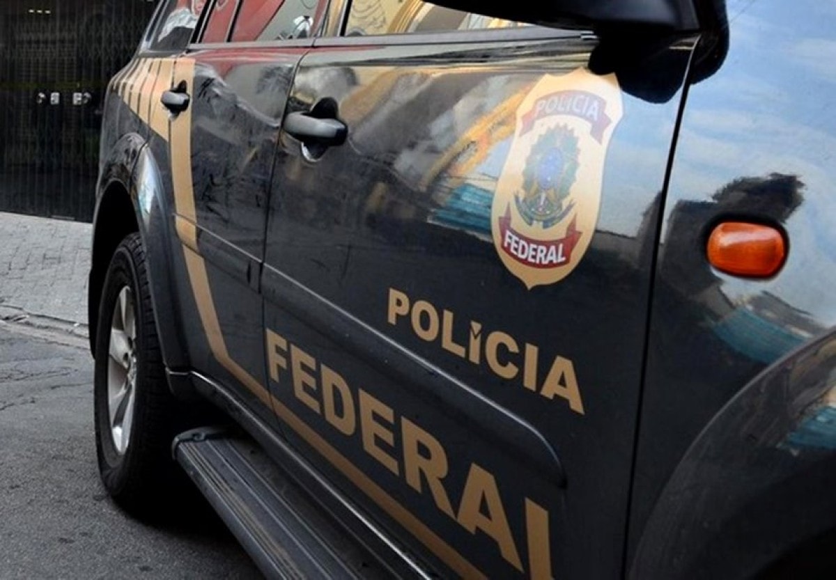 Expulso da Espanha, foragido com 33 prisões é preso pela PF no Rio