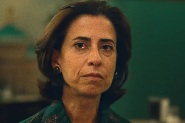 Fernanda Torres fala sobre possível volta às novelas: "Sempre penso"