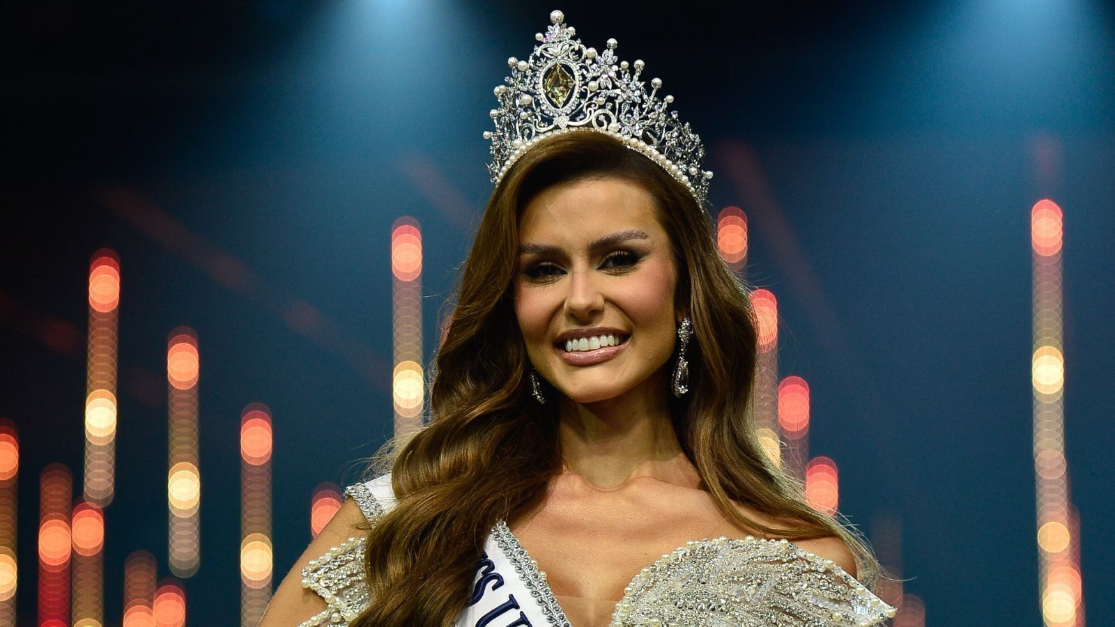 Mãe é coroada como Miss Estados Unidos pela primeira vez na história