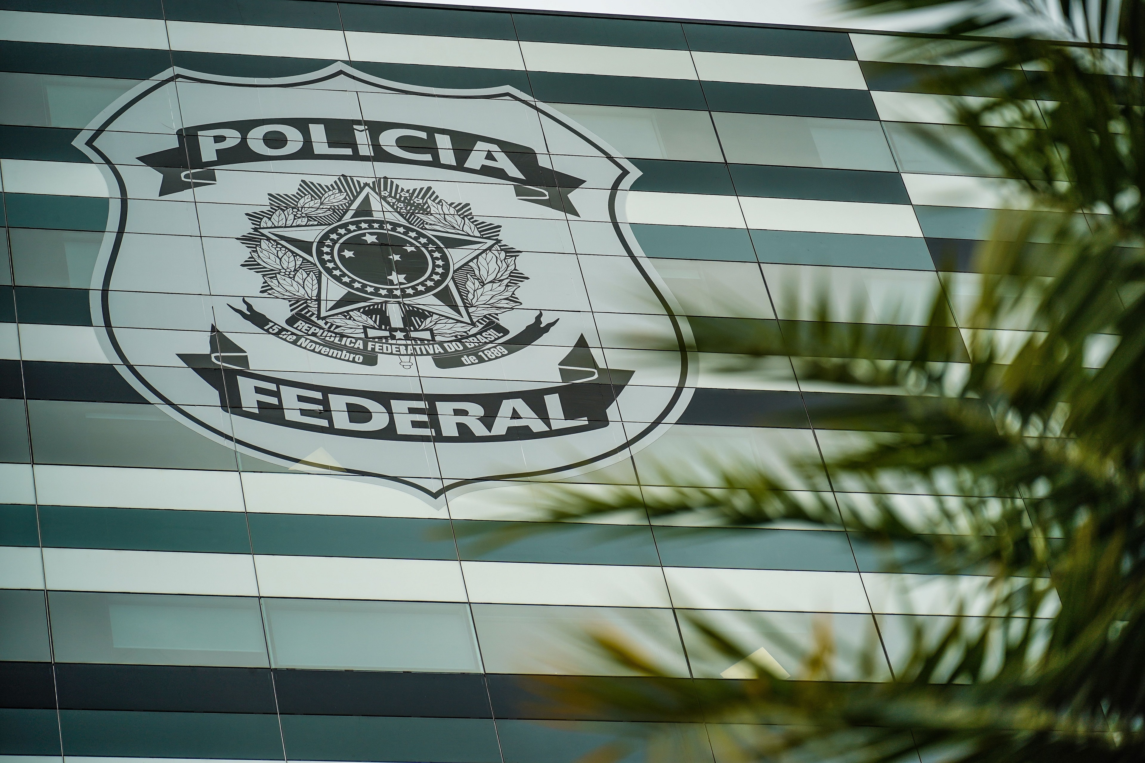 Auditor fiscal é preso por esquema de fraudes em importações em Fortaleza