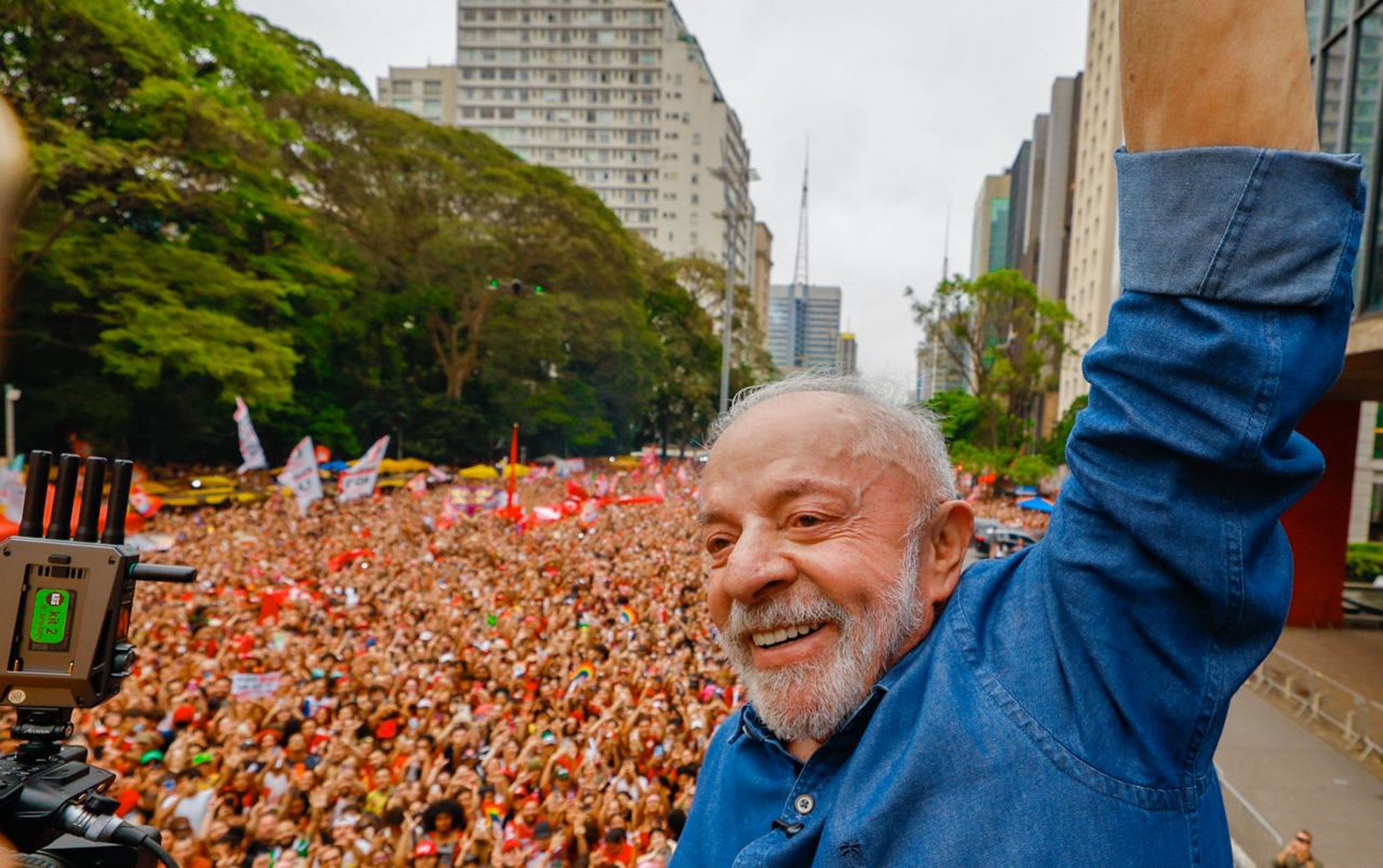 Lavareda vê cenário aberto para Lula virar eleição sobre Flávio