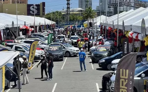 Feira de seminovos reúne veículos com preços a partir de R$ 29,9 mil