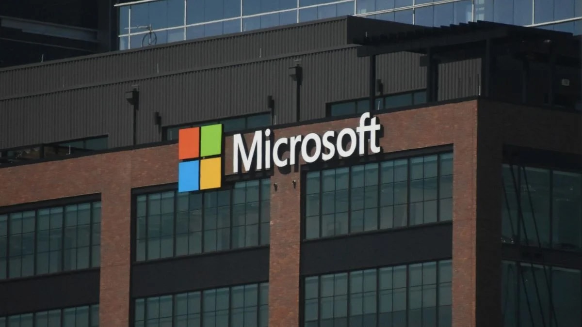 Bill Gates dispara novo alerta e diz que IA pode causar 1 bilhão de mortes